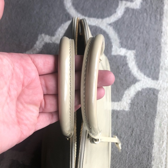 Louis Vuitton Vernis Alma - Picture 3 of 7